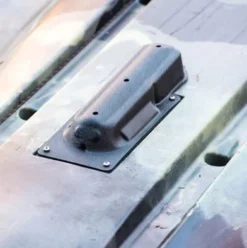 BerleyPro Vibe Lowrance And Garmin SideScan Transducer Mount 6 BerleyPro Vibe Lowrance And Garmin SideScan Transducer Mount -FishYak Gear berleypro vibe lowrance and garmin sidescan transd 2